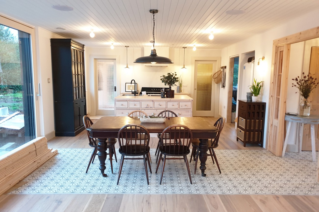 Gareth's open plan kitchen/dining room